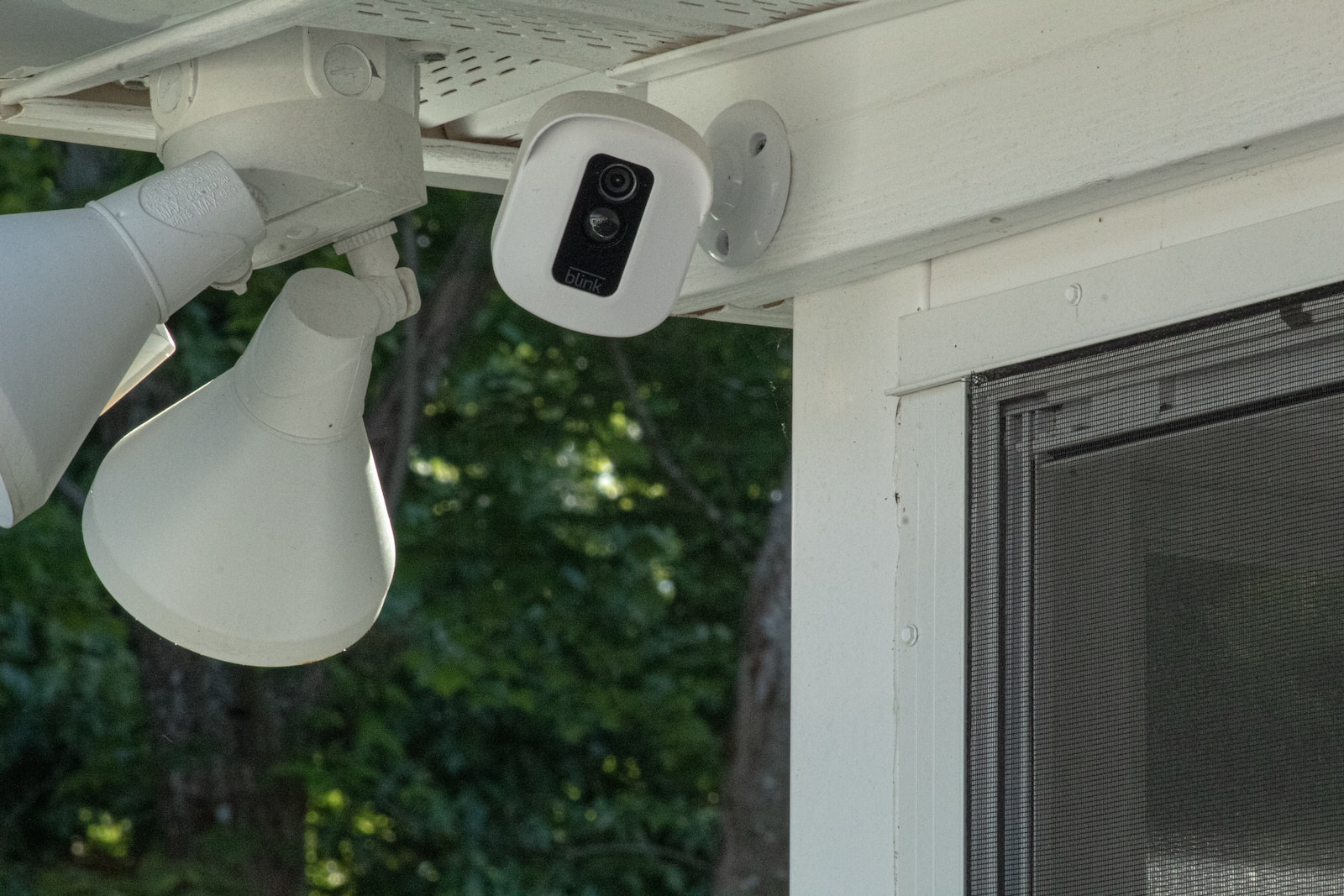 how to Mount A Blink Outdoor Camera